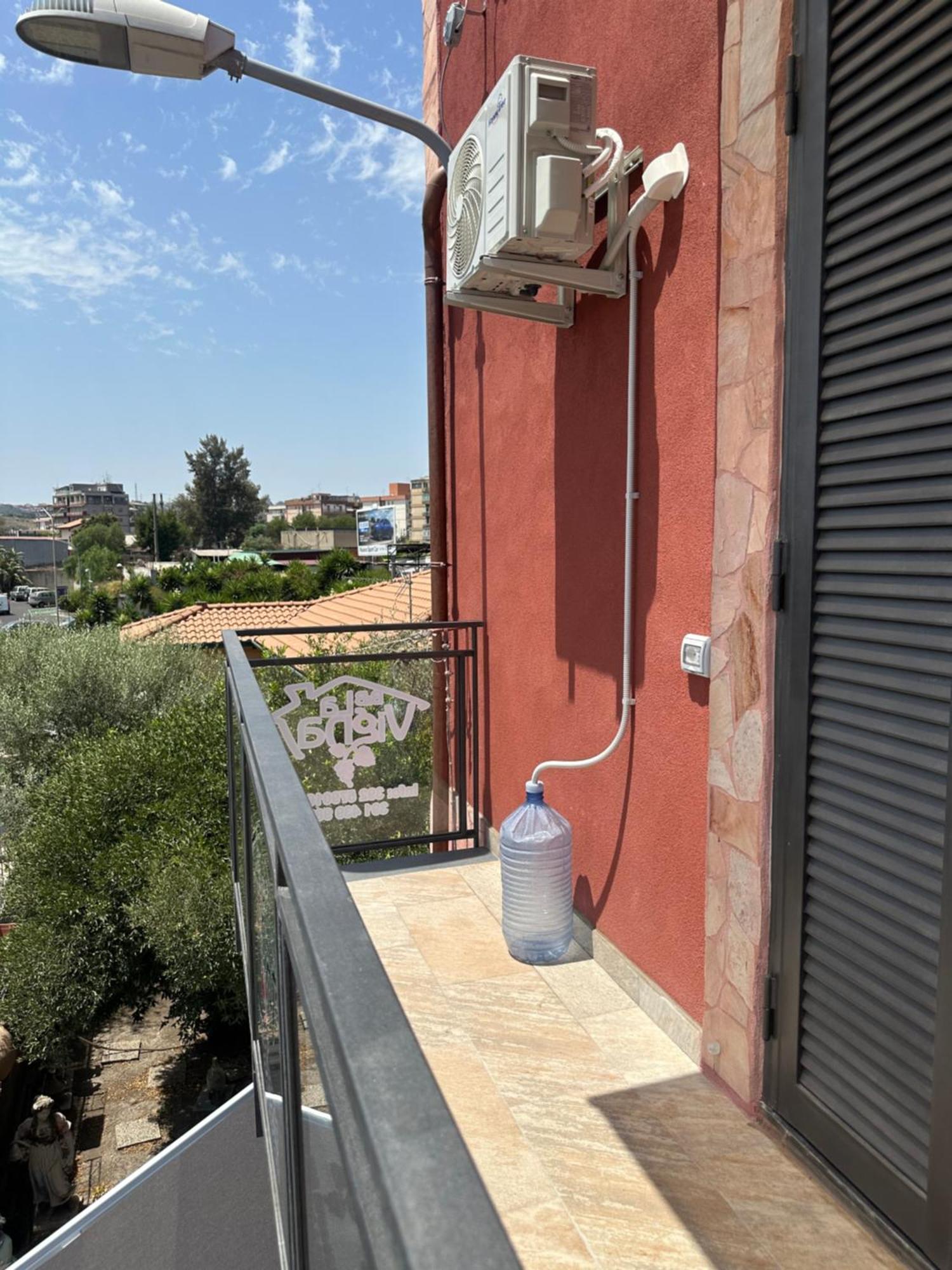 לינה וארוחת בוקר קטאניה Casa La Vigna מראה חיצוני תמונה